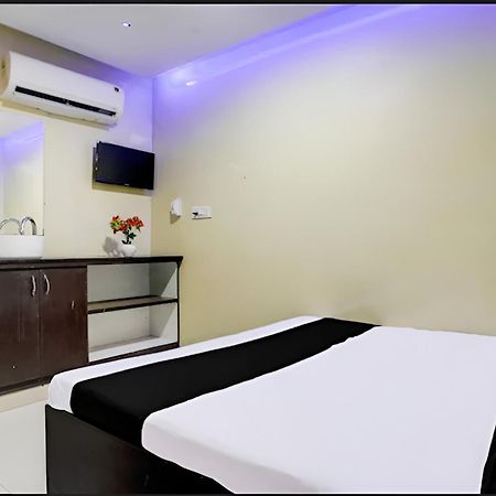 Selfie Rooms Surat Dış mekan fotoğraf