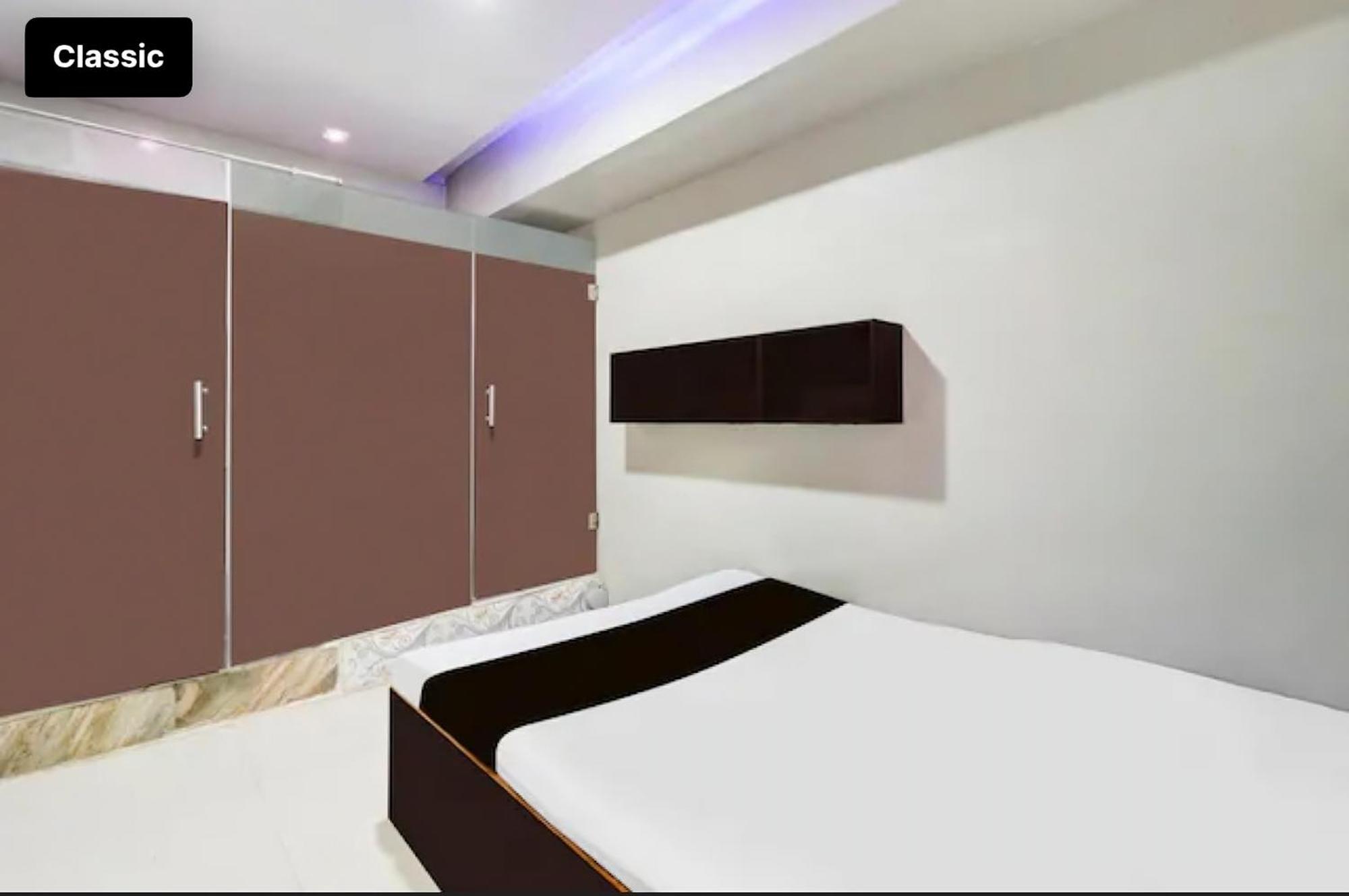 Selfie Rooms Surat Dış mekan fotoğraf